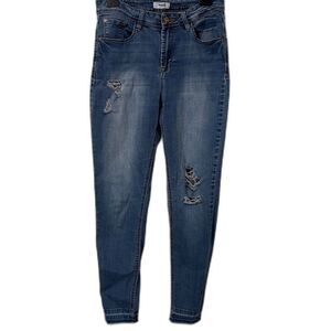 Kensie Blue Skinny Jeans with Distressed Details Size 6/28